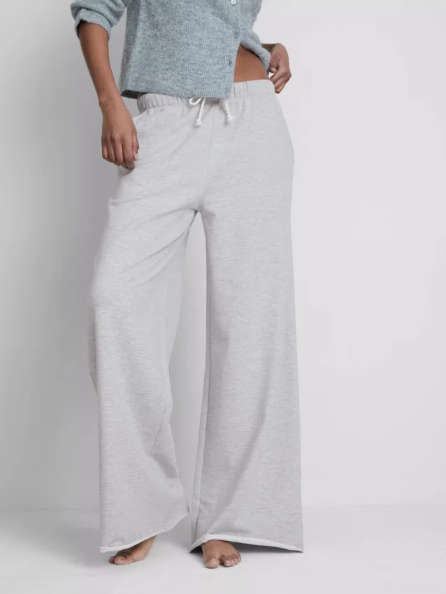 Bequeme Jogginghose aus Baumwollmischung mit weitem Bein Bequeme Jogginghose aus Baumwollmischung mit weitem Bein