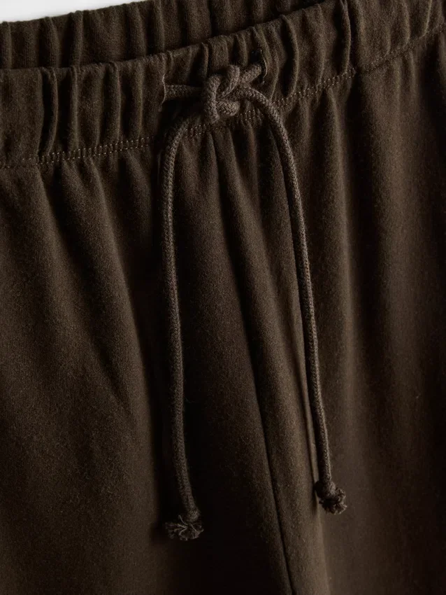 Bequeme Jogginghose aus Baumwollmischung mit weitem Bein Bequeme Jogginghose aus Baumwollmischung mit weitem Bein
