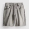 Bermuda-Shorts aus Denim mit unversäubertem Saum Bermuda-Shorts aus Denim mit unversäubertem Saum