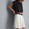 Bermudashorts mit Struktur und Gürtel Bermudashorts mit Struktur und Gürtel