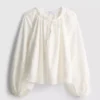 Bestickte Bluse mit Ballonärmeln Bestickte Bluse mit Ballonärmeln