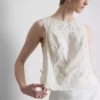 Besticktes Tanktop mit Blumenmuster und Bindeband Besticktes Tanktop mit Blumenmuster und Bindeband