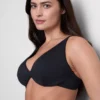 Bikini-Oberteil mit Bügel für vollere Oberweite Bikini-Oberteil mit Bügel für vollere Oberweite