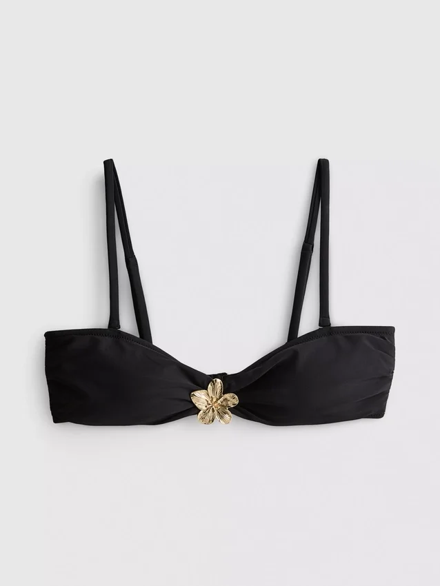 Bikini-Oberteil mit tiefem Ausschnitt und Blumenverzierung Bikini-Oberteil mit tiefem Ausschnitt und Blumenverzierung