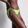 Bikini-Unterteil mit Perlenverzierung und seitlichen Bindebändern Bikini-Unterteil mit Perlenverzierung und seitlichen Bindebändern