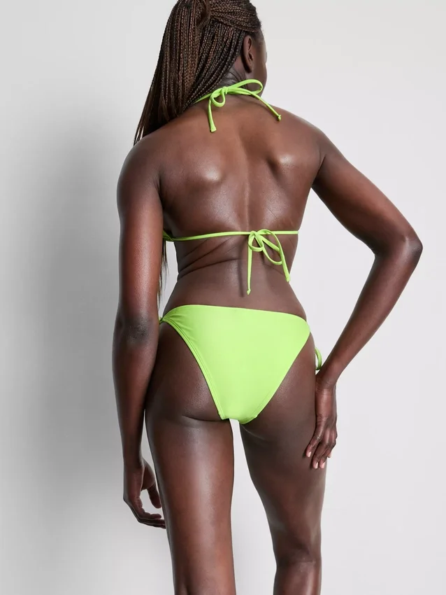Bikini-Unterteil mit Perlenverzierung und seitlichen Bindebändern Bikini-Unterteil mit Perlenverzierung und seitlichen Bindebändern