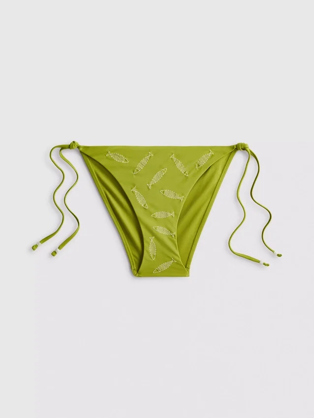 Bikini-Unterteil mit seitlichen Bindebändern und Stickerei Bikini-Unterteil mit seitlichen Bindebändern und Stickerei