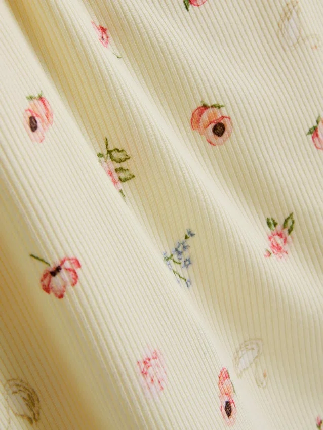 Blumiges, geripptes Schlafanzug-Top Blumiges, geripptes Schlafanzug-Top