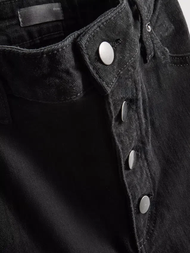Bootcut-Jeans aus Baumwolle mit mittlerer Leibhöhe Bootcut-Jeans aus Baumwolle mit mittlerer Leibhöhe