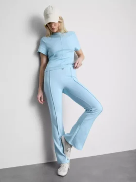 Boxy-T-Shirt mit Nahtdetails aus baumwollreichem Material