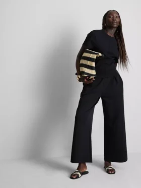 Boxy-T-Shirt mit Nahtdetails aus baumwollreichem Material