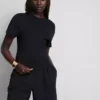 Boxy-T-Shirt mit Nahtdetails aus baumwollreichem Material Boxy-T-Shirt mit Nahtdetails aus baumwollreichem Material