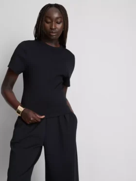 Boxy-T-Shirt mit Nahtdetails aus baumwollreichem Material