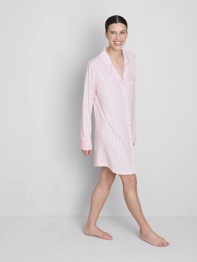 Boyfriend-Nachthemd mit Blumenmuster Boyfriend-Nachthemd mit Blumenmuster