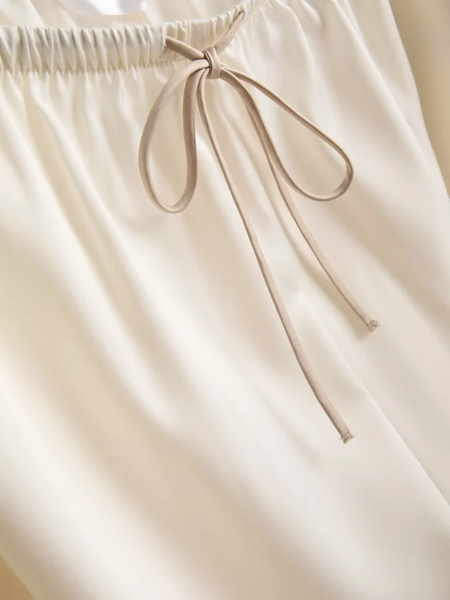 Boyfriend-Schlafanzug aus Satin Boyfriend-Schlafanzug aus Satin