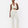 Butterweiche Leggings mit ausgestelltem Bein Butterweiche Leggings mit ausgestelltem Bein