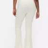 Butterweiche Leggings mit ausgestelltem Bein Butterweiche Leggings mit ausgestelltem Bein