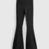 Butterweiche Leggings mit ausgestelltem Bein Butterweiche Leggings mit ausgestelltem Bein