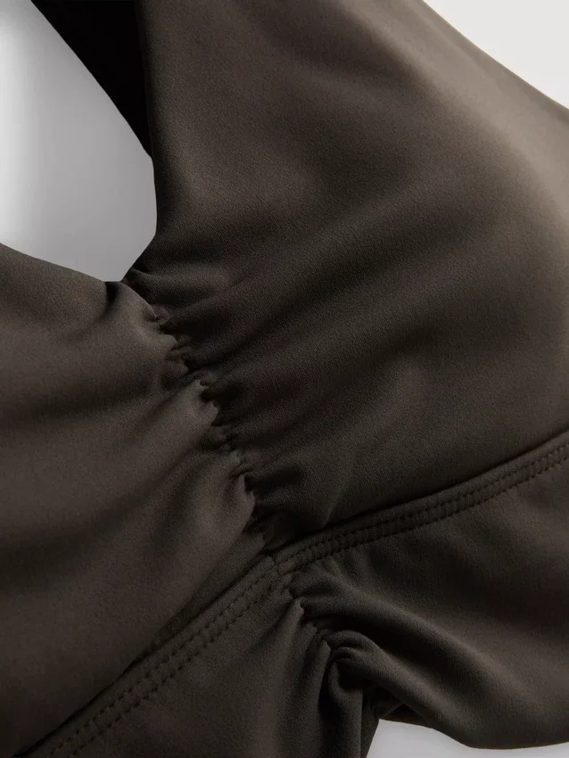 Butterweiches, gerafftes Active-Crop-Top Butterweiches, gerafftes Active-Crop-Top