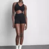 Butterweiches, gerafftes Crop-Top