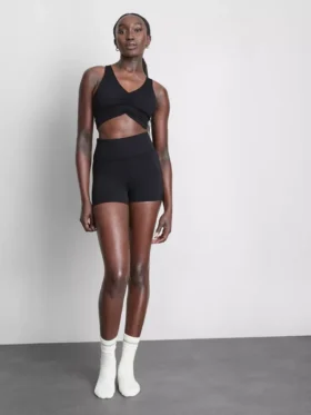 Butterweiches, gerafftes Crop-Top