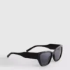 Cat-Eye-Sonnenbrille mit Nieten Cat-Eye-Sonnenbrille mit Nieten