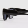Cat-Eye-Sonnenbrille mit Nieten Cat-Eye-Sonnenbrille mit Nieten