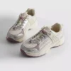 Chunky-Sneaker mit Knebelverschluss