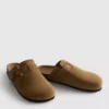 Clogs mit Schnallenriemen