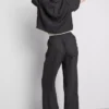 Crinkle-Hose mit weitem Bein Crinkle-Hose mit weitem Bein