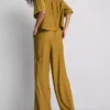 Crinkle-Hose mit weitem Bein Crinkle-Hose mit weitem Bein