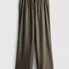 Crinkle-Hose mit weitem Bein Crinkle-Hose mit weitem Bein