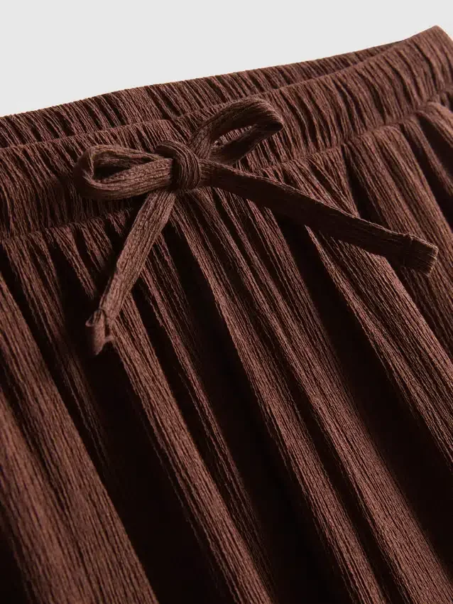 Crinkle-Hose mit weitem Bein Crinkle-Hose mit weitem Bein