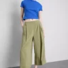 Culotte-Hose mit mittlerer Leibhöhe und weitem Bein Culotte-Hose mit mittlerer Leibhöhe und weitem Bein