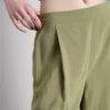 Culotte-Hose mit mittlerer Leibhöhe und weitem Bein Culotte-Hose mit mittlerer Leibhöhe und weitem Bein