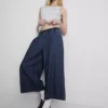 Culotte-Jeans mit weitem Bein Culotte-Jeans mit weitem Bein