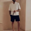 Das bestickte Baumwollhemd mit kurzen Ärmeln von The Edit Das bestickte Baumwollhemd mit kurzen Ärmeln von The Edit