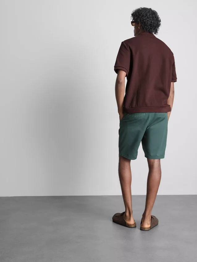 Das gerippte Polohemd von The Edit Das gerippte Polohemd von The Edit