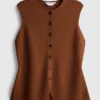 Das gestrickte Tanktop mit Knopfleiste von „The Edit“ Das gestrickte Tanktop mit Knopfleiste von „The Edit“