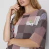 Das lässige Nachthemd von The Sims Das lässige Nachthemd von The Sims