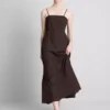 Das Midi-Kleid aus Leinenmischung mit Stufenschnitt von The Edit Das Midi-Kleid aus Leinenmischung mit Stufenschnitt von The Edit