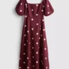 Das Midi-Kleid „The Edit“ aus Leinen mit Puffärmeln Das Midi-Kleid „The Edit“ aus Leinen mit Puffärmeln