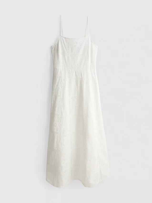 Das „The Edit Broderie“ Midi-Kleid Das „The Edit Broderie“ Midi-Kleid