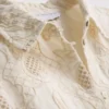 Das „The Edit“-Hemd mit geschwungenem Saum und Broderie-Verzierung Das „The Edit“-Hemd mit geschwungenem Saum und Broderie-Verzierung