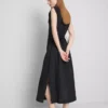 Das „The Edit“ – ärmelloses Midi-Kleid aus Leinen Das „The Edit“ – ärmelloses Midi-Kleid aus Leinen