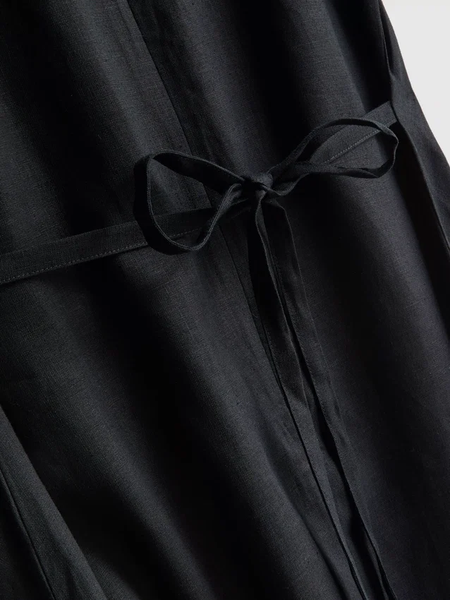 Das „The Edit“ – ärmelloses Midi-Kleid aus Leinen Das „The Edit“ – ärmelloses Midi-Kleid aus Leinen