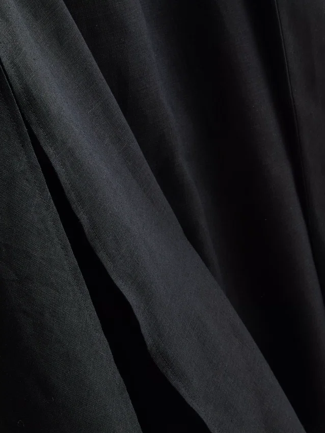 Das „The Edit“ – ärmelloses Midi-Kleid aus Leinen Das „The Edit“ – ärmelloses Midi-Kleid aus Leinen