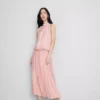Die drapierte Halter-Bluse „Air Flow“ von The Edit Die drapierte Halter-Bluse „Air Flow“ von The Edit