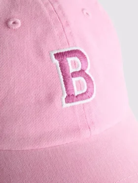 Die Primark-Szene | Baseballkappe mit gestickten Initialen