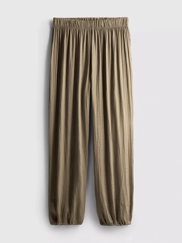 Die Satin-Hose mit Umschlag von The Edit Die Satin-Hose mit Umschlag von The Edit